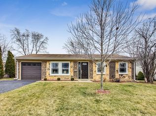 8039 S Carrolton Ct, Hanover Park, IL