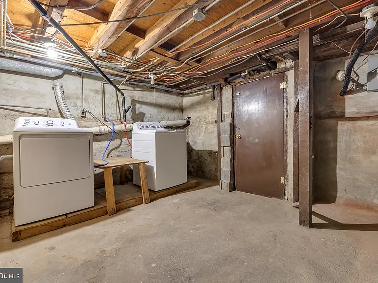 1725 Hollins St #1 — Photo 29