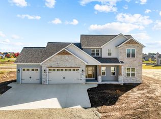 201 E Spartan Dr, Appleton, WI 54913