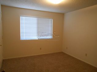 1956 8th St #7, Redding, CA 96001