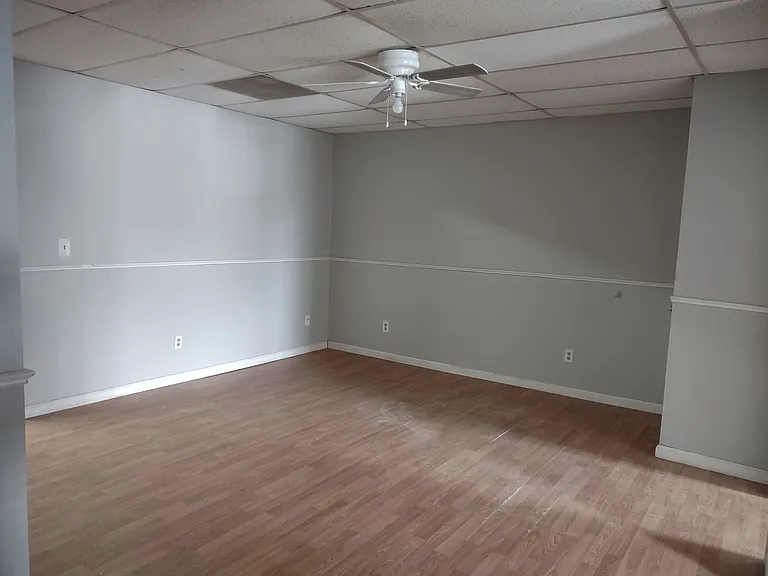 505 Oak St — Photo 22