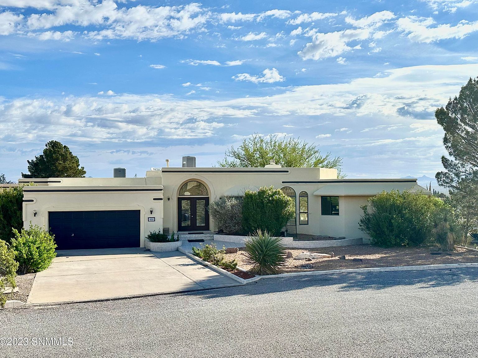 1280 Vista Del Monte