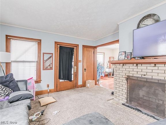3rd image of 2567 3rd St