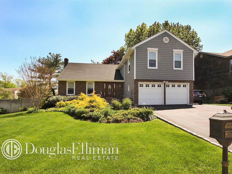 1st image of 24 Branding Iron Ln