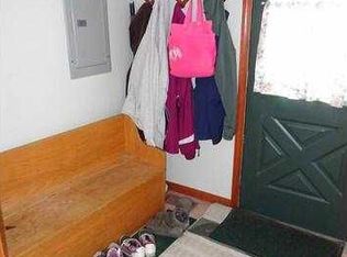 306 Eagle Point Rd, Rossford, OH 43460