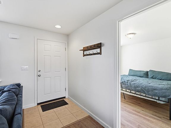 3rd image of 5754 Orchid Ln