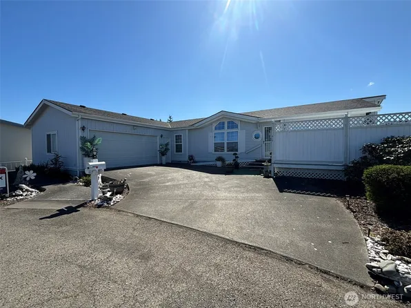 617 N 7th Avenue, Sequim, WA 98382