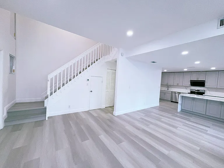 549 Racquet Club Rd #31 — Photo 12