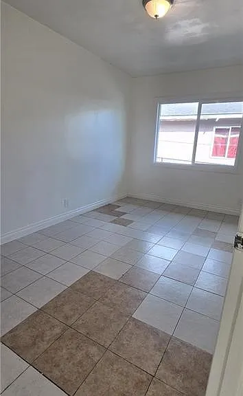 1095 E Nocta St #C — Photo 21