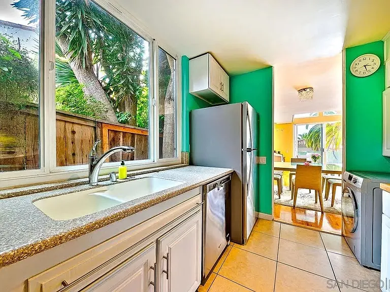 1520 Virginia Way — Photo 10