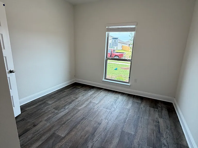 13824 Shea Cir — Photo 16