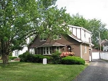 1203 Castleton Rd photo 1