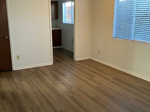 2nd image of 222 W Anapamu St #3
