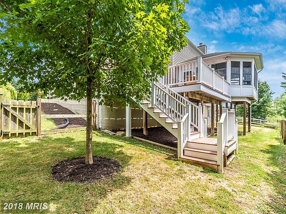 4th image of 204 Ivy Hill Dr