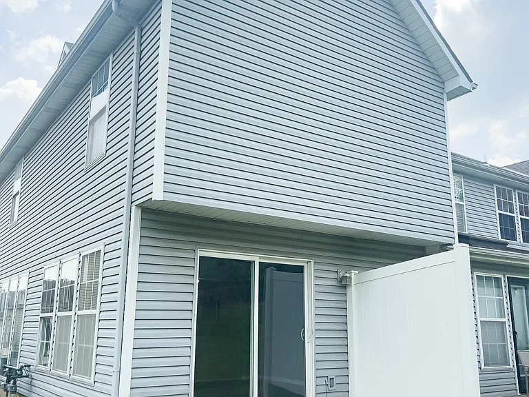 8151 N Lawn Ave — Photo 19