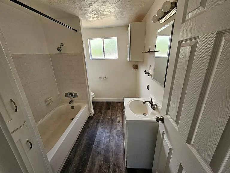 580 S 470 E #1 — Photo 12