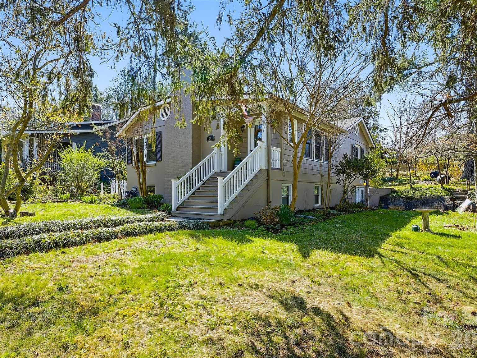261 Forest Hill Dr, Asheville, NC 28803 | MLS #4363772 | Zillow