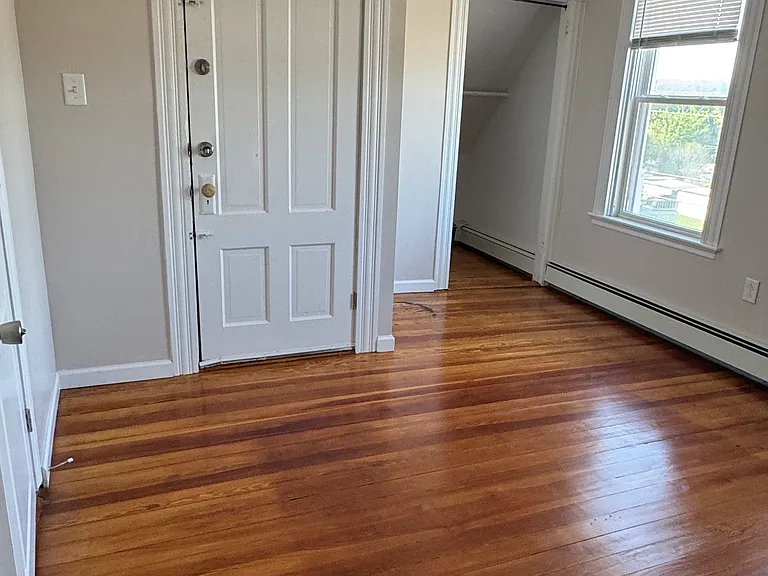 24 Potter St #3 — Photo 16