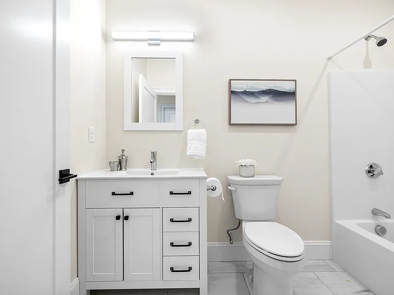 404 Lowell St #6 — Photo 7