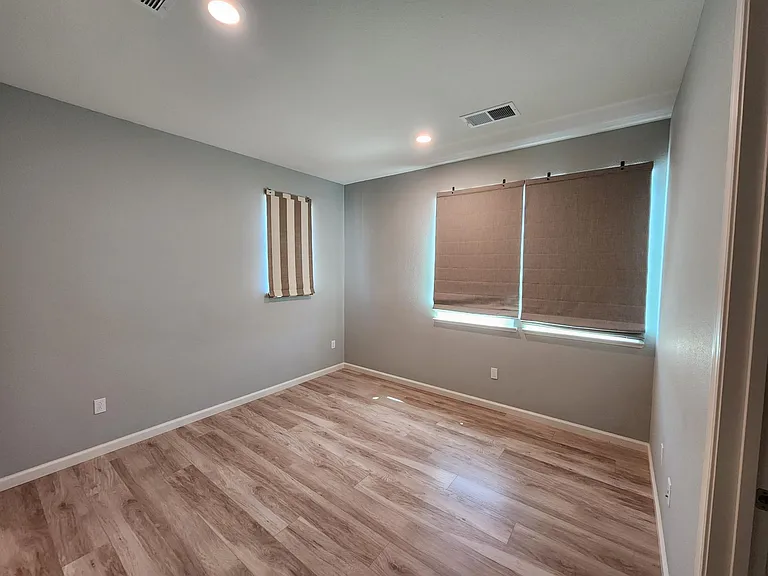 6983 Calistoga Ln — Photo 8