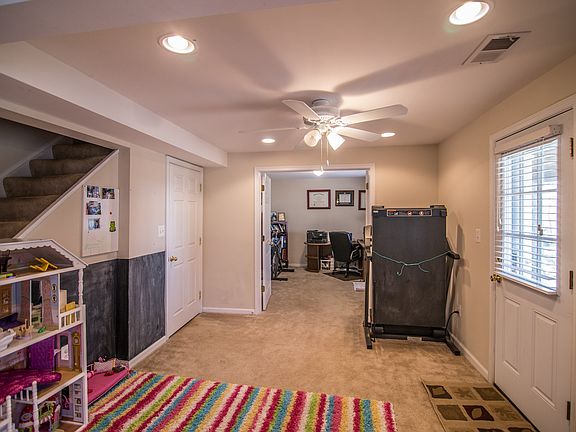 3rd image of 501 Ashberry Lane