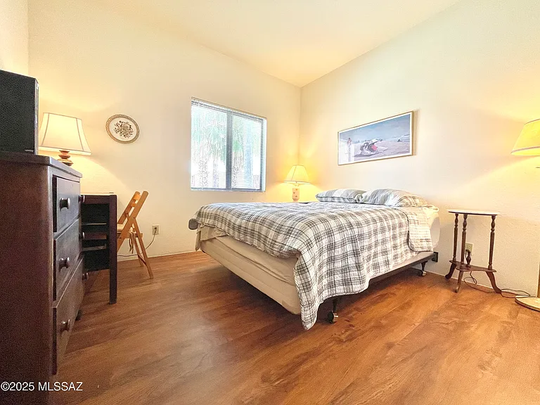 5750 N Camino Esplendora #203 — Photo 8