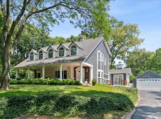 443 S Green Bay Rd, Lake Forest, IL 60045