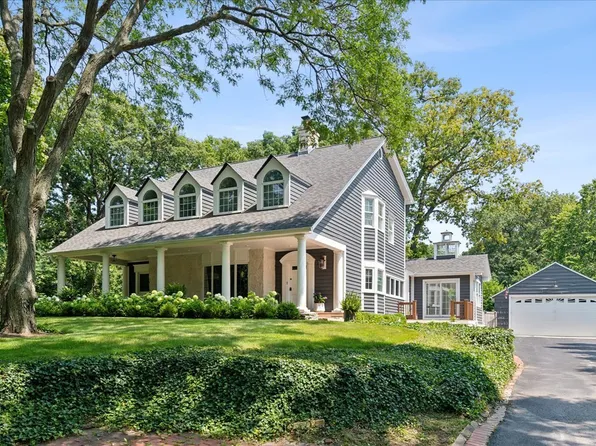 443 S Green Bay Rd, Lake Forest, IL 60045