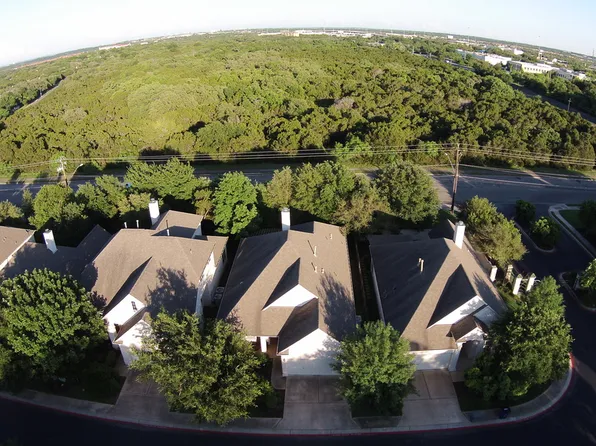 5000 Mission Oaks Blvd Unit 32, Austin, TX 78735
