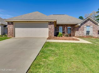 919 Filmore Dr, Brandon, MS 39042