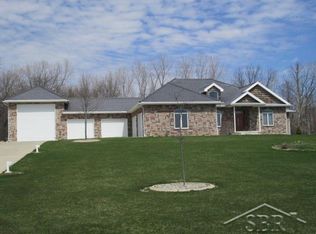 6748 Frankenlust Rd, Bay City, MI 48706