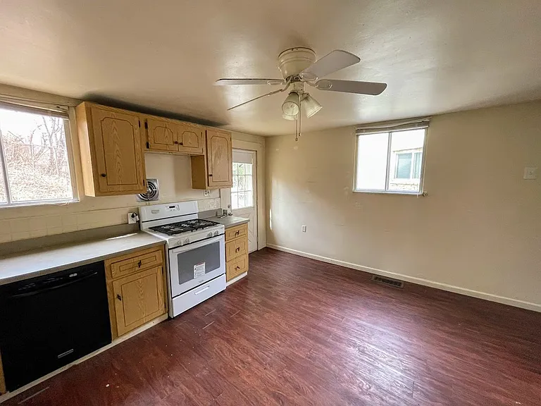 622 Minnesota St — Photo 3