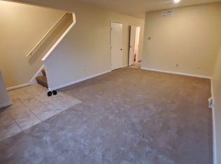 2356 Echo Valley Dr, Stow, OH 44224