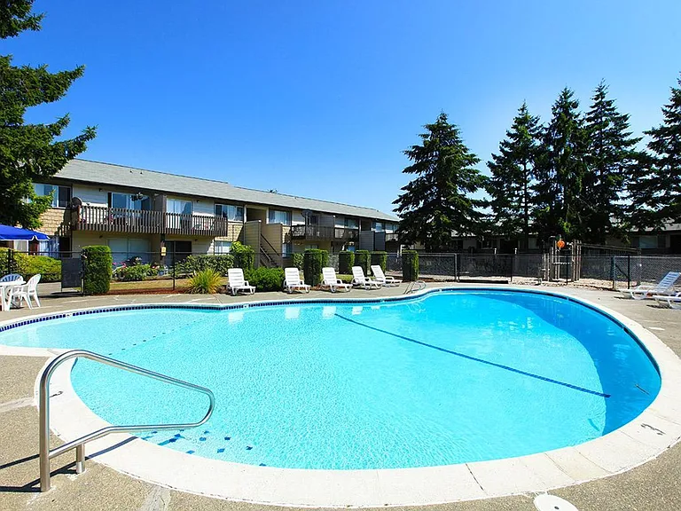 Shannon South Apartments — Photo 34