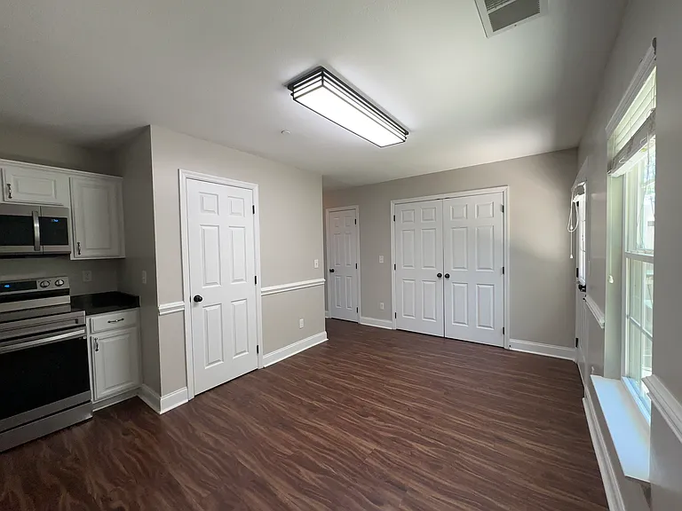 1126 Maple Tree Ln — Photo 30
