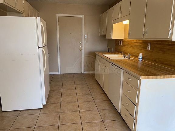 5th image of 911 Dryden Ave #B