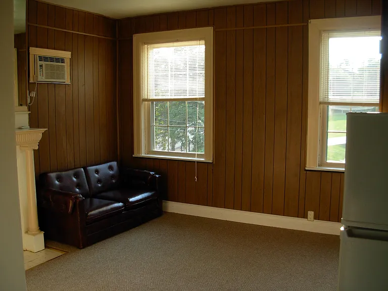 225 Roup Ave #22 — Photo 2