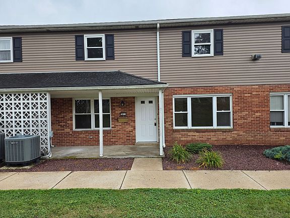 3rd image of 2811 W 28th St