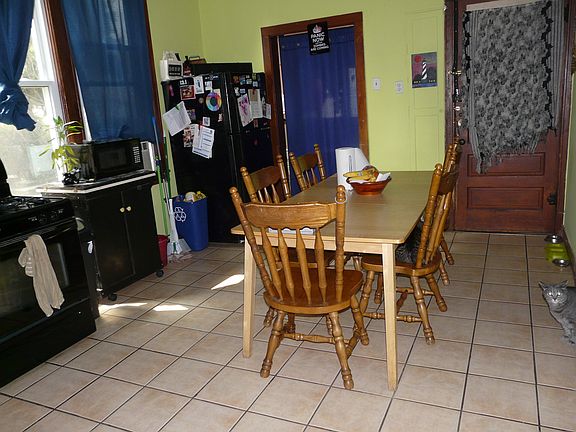 5th image of 5024 S Maplewood Ave
