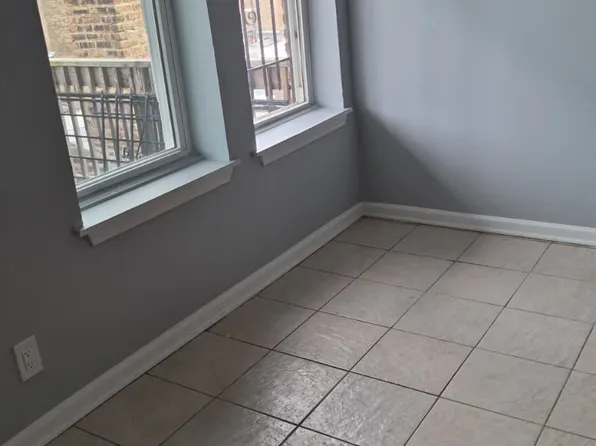 1555 S Millard Ave, Chicago, IL