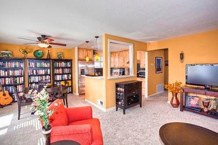 3rd image of 219 Sunshine Dr