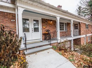 8 Leda Ln, Guilderland, NY 12084
