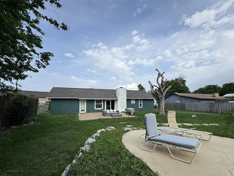 3520 Roanoke Dr — Photo 23