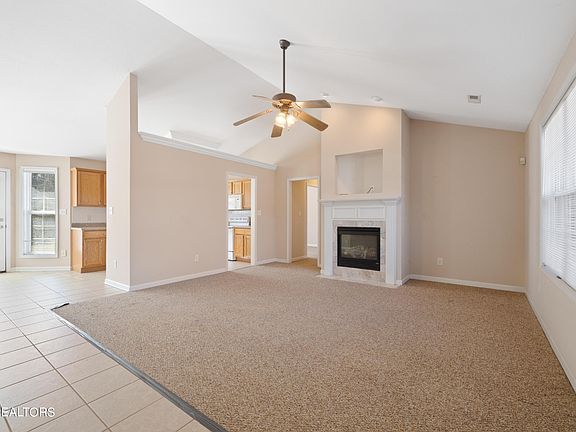 5th image of 2312 Honey Grove Ln
