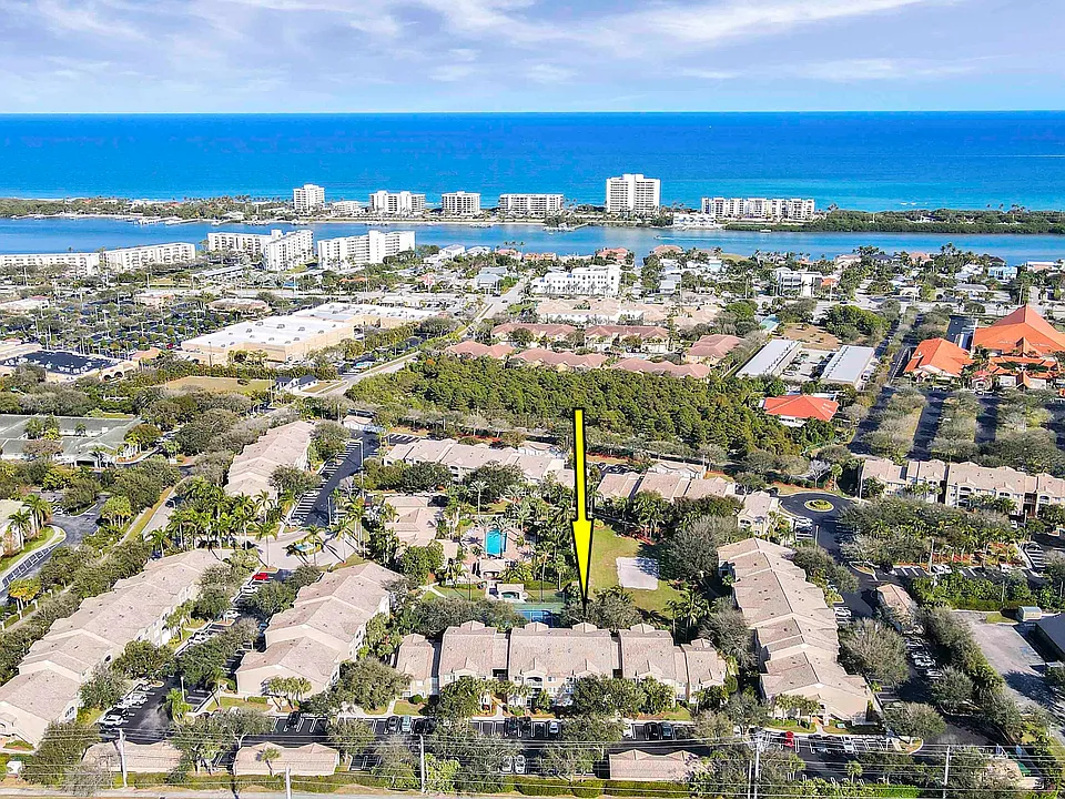 272 Village Blvd #7208