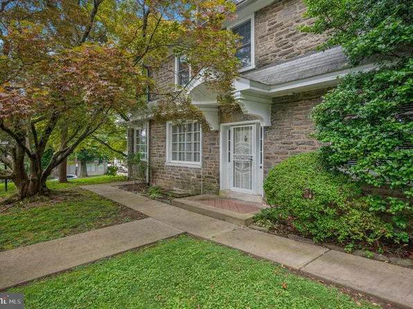 825 E Haines St, Philadelphia, PA 19138