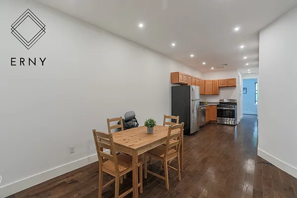 Rented by Pinn Realty | media 3