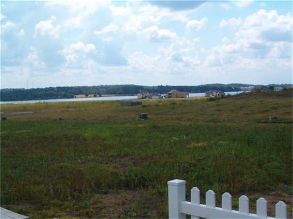 3rd image of 10800 S Lake Mist Ln