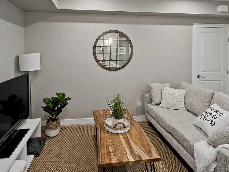 200 Hillbrook Dr — Photo 15