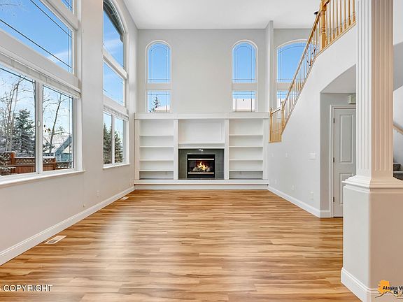3rd image of 8740 Sonora Cir